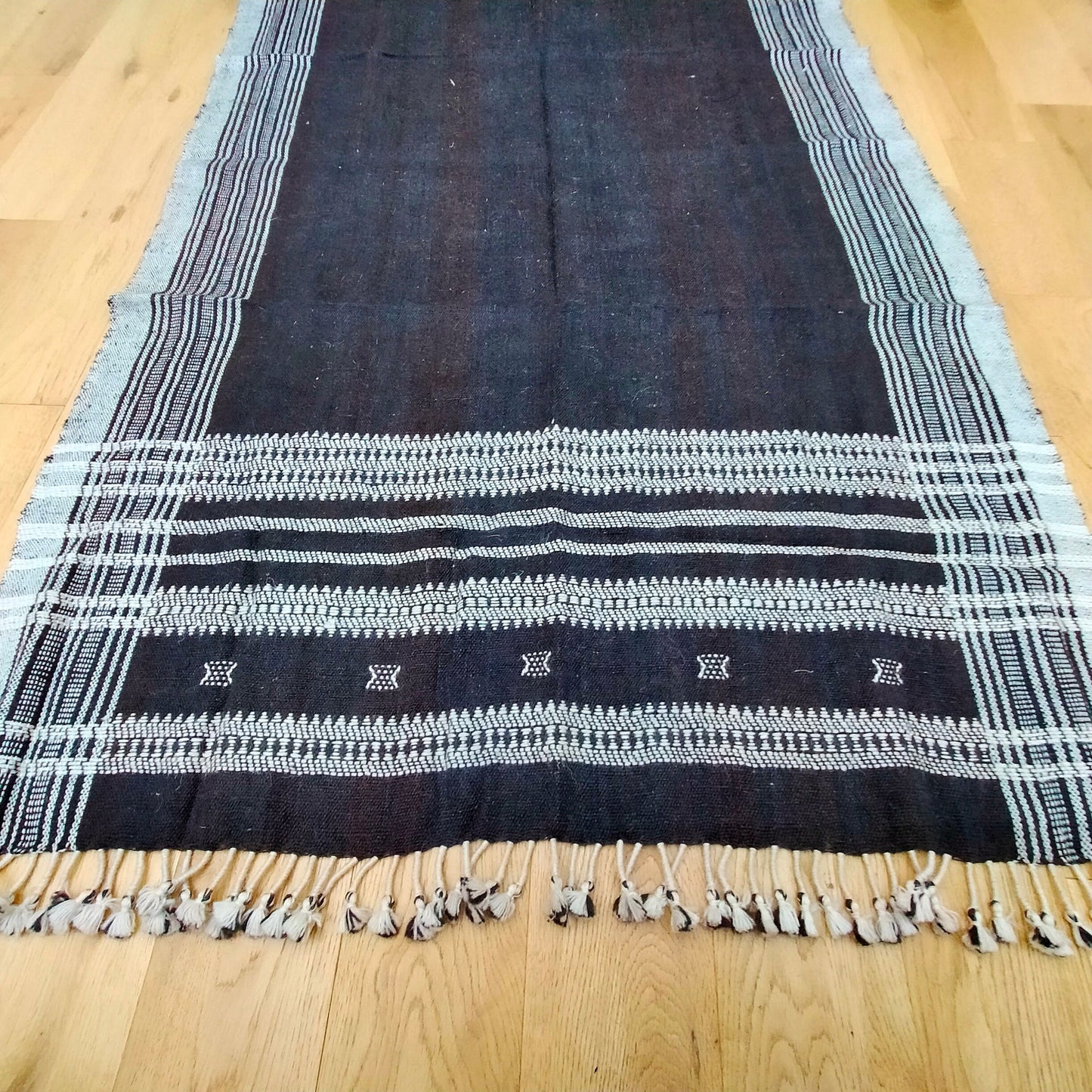 Handloom Desi Wool (Indian Wool) Shawls/Throws From Kutch. Dark Brown And Whie