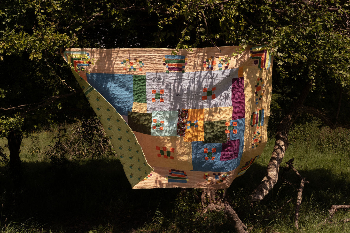 Siddi Kawandi - Quilted Patchwork Quilt Or Textile Art, Made With Recycled Cotton - Hand-Stitched By African Indian Women In India