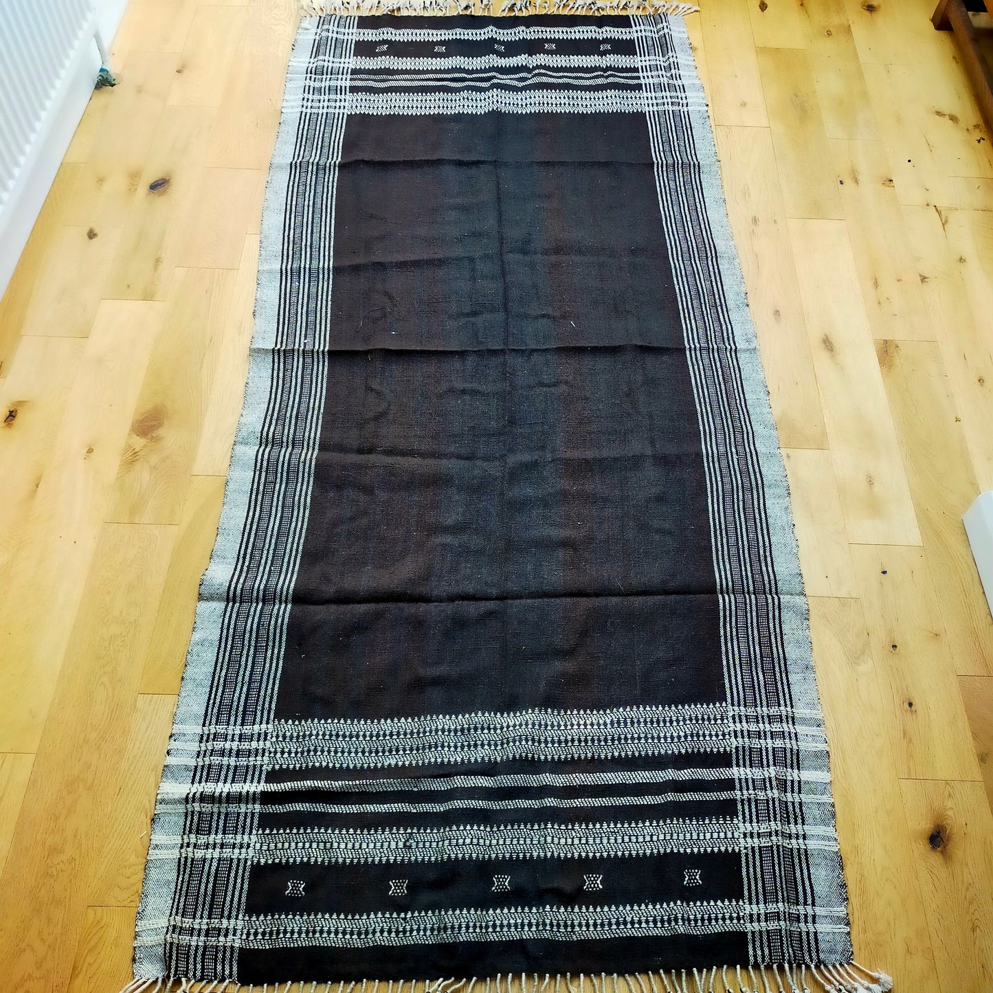 Handloom Desi Wool (Indian Wool) Shawls/Throws From Kutch. Dark Brown And Whie