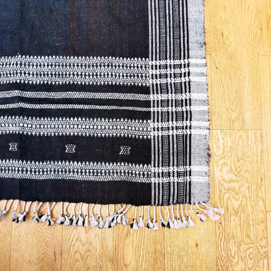 Handloom Desi Wool (Indian Wool) Shawls/Throws From Kutch. Dark Brown And Whie
