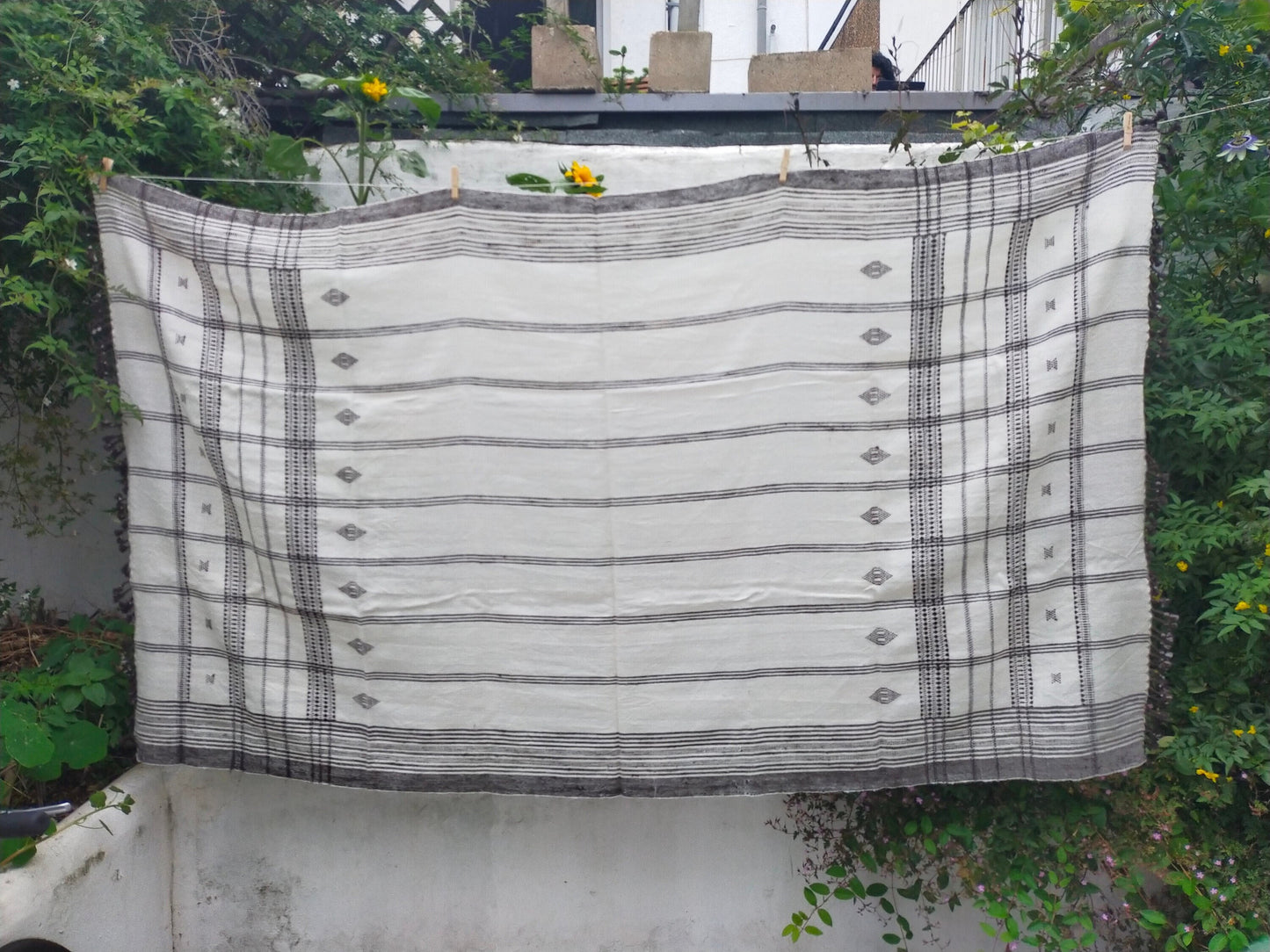 Large Handwoven Desi Wool (indian wool) Shawl, Throw Or Blanket In Natural Colours White