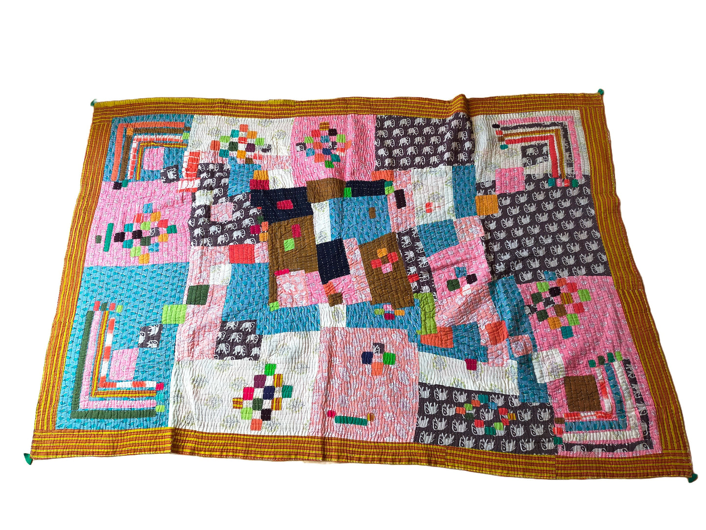 Siddi Kawandi - A Patchwork Kantha Quilt Or Throw Made With Cotton Offcuts - Hand-Stitched By African Indian Women In Karnataka