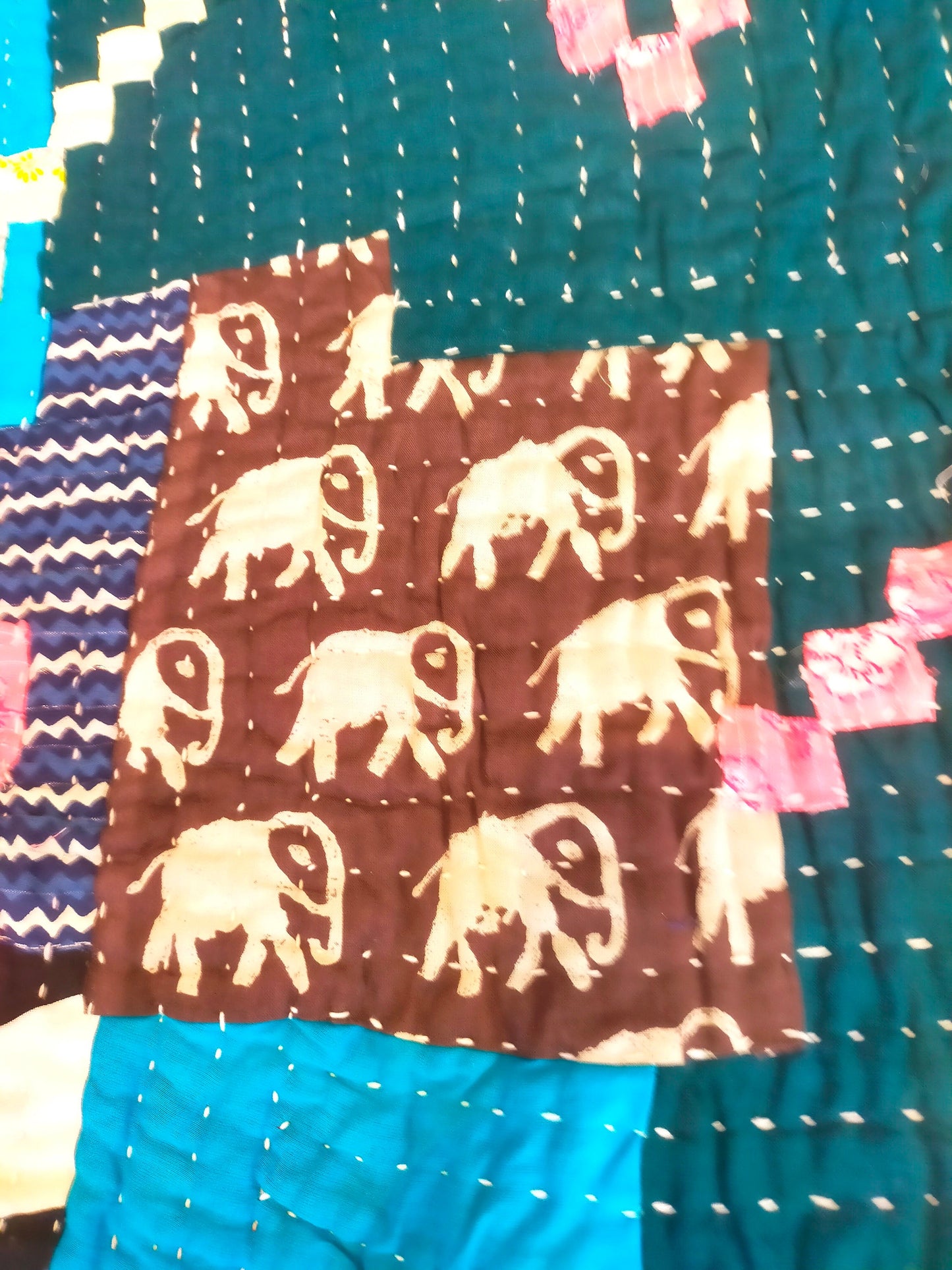 Hand-Stitched Siddi Kawandi Patchwork Quilt Made With Recycled Cotton In India - Like Kantha